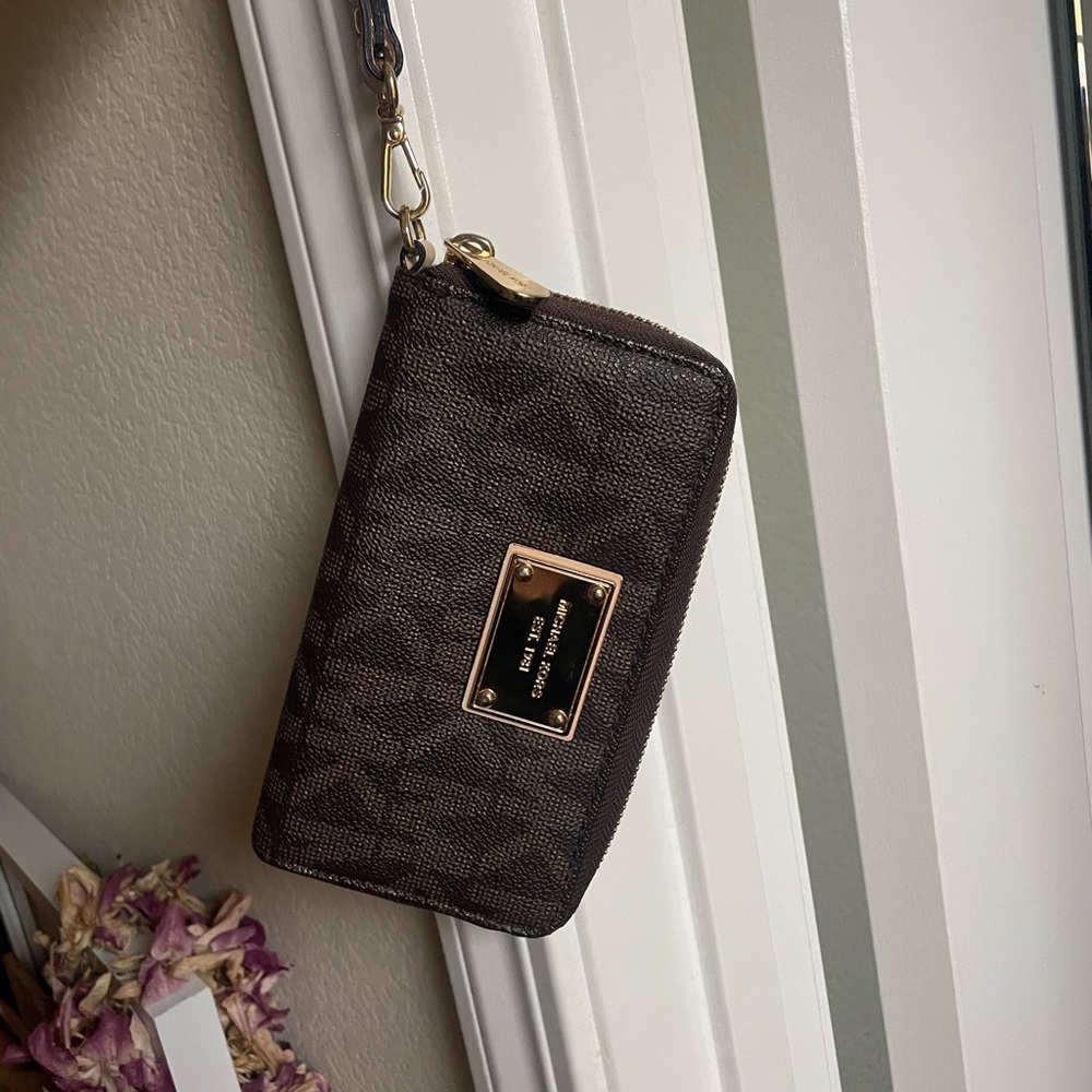 Michael Kors wallet